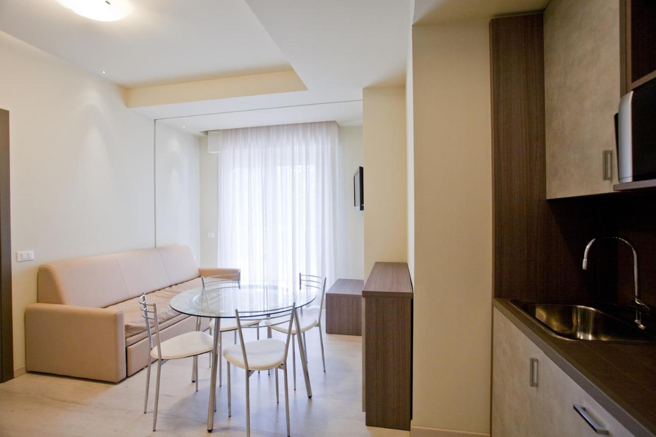 Residence Elisabetta Cesenatico Kültér fotó