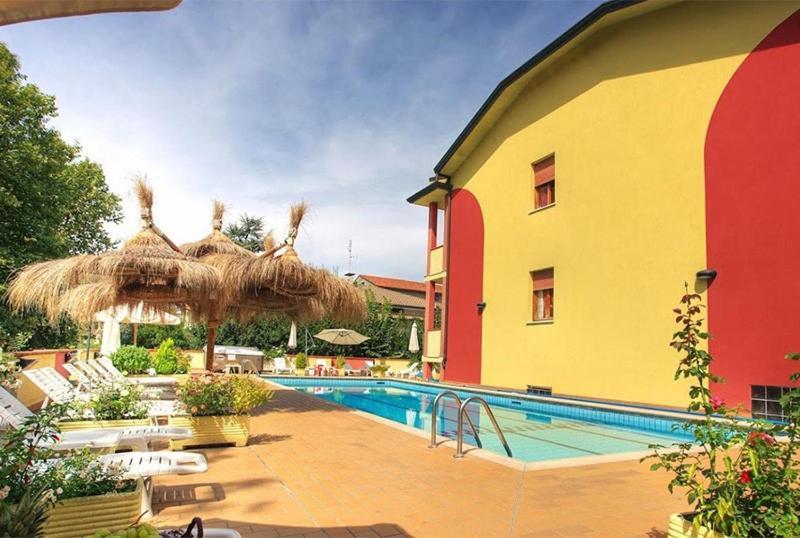 Residence Elisabetta Cesenatico Kültér fotó